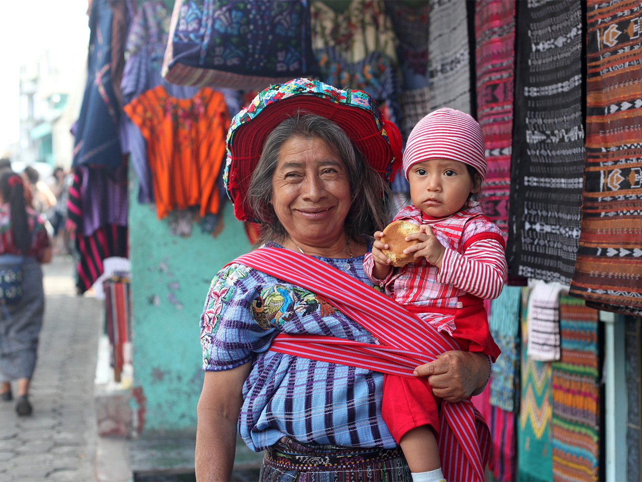 Etiquette and Customs in Guatemala | Moon Travel Guides
